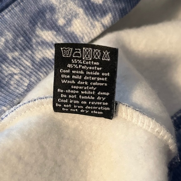 Balance Athletica (now VITALITY) Cropped Blue/White Tie Dye Sweatshirt Medium - Picture 7 of 7
